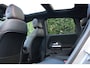 Mercedes-Benz B-klasse 200 Aut AMG Pakket AMG NightPakket (Panoramadak Sportleder Navi/Camera Sfeer Trekhaak Full-Led PrivacyGlass Pdc V+A)
