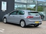 Volkswagen Golf 1.0 eTSI Life /DIGTAAL Cockpit/CARPLAY/SFEERVERLICHTING/NETTE STAAT!!