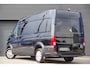 Volkswagen Crafter 35 2.0 TDI L3H3(L2H2) 3-ZITS, 177PK AUT. LED, ADAPT. CRUISE, STOELVERWARMING, STUURVERWARMING, VOORRUIT VERWARMING, STANDKACHEL, GEVEERDE ERGO ACTIVE STOEL