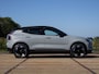 Volvo EX30 Single Motor Extended Range Plus 69 kWh Stoel/ Stuurverwarming 19"