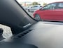 Renault Clio 1.6 E-Tech Hybrid 140 Initiale Paris | Navigatie | Camera | Premium Audio | Verwarmbare Voorstoelen | Trekhaak |