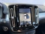 Volvo XC40 T4 Recharge R-Design | Trekhaak 1800 kg | 360º Camera | Verwarmde Voorstoelen en Achterbank | Stuurverwarming | Navigatie | Keyless Entry | BLIS |