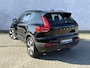 Volvo XC40 T4 Recharge R-Design | Trekhaak 1800 kg | 360º Camera | Verwarmde Voorstoelen en Achterbank | Stuurverwarming | Navigatie | Keyless Entry | BLIS |