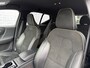 Volvo XC40 T3 R-Design Aut | Trekhaak | Stoel- en Stuurverwarming | Achteruitrijcamera | Parkeersensoren Voor en Achter | 19 Inch Velgen | Voorruitverwarming | Getint Glas | Keyless | Navigatie | Apple Carplay / Android Auto | Nubuck Bekleding |