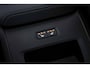 Volvo XC60 T6 350 pk Plug-in Hybrid AWD Plus Black Edition | Trekhaak 2.250 kg | Facelift | PHEV | 360° Camera | Panoramadak | Head-up Display | Trekhaak | Keyless Entry | Lichtmetalen Velgen 21 inch | Elektrische Achterklep | Cruise Control Adaptief | BLIS | Navigatie