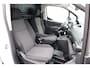 Peugeot Partner 1.5 BlueHDi 100 S&S L1 Trekhaak | Houten Laadvloer | Camera | Navigatie | Carplay | Cruise | Airco | All-Season | Achteruit rijcamera | Airco | Apple Carplay/Android Auto|telefoonintegratie premium