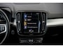 Volvo XC40 T3 Momentum Pro Aut | Navigatie | Trekhaak | Cruise Control Adaptief | BLIS | Achteruitrijcamera | Parkeersensoren