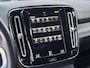 Volvo XC40 T5 Recharge R-Design | Plug-in Hybrid (PHEV) | Achteruitrijcamera | Parkeersensoren | Lederen Bekleding | BLIS | Keyless Entry | Elektrische Achterklep | Navigatie