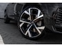 Volvo XC60 T8 Plug-in hybrid AWD Ultra Dark Exec. Ed. | Bowers & Wilkins | Luchtvering | Stoelmassage & Ventilatie | Gelaagd glas | Head-up Display | 22'' |