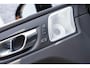 Volvo XC60 T8 Plug-in hybrid AWD Ultra Dark Exec. Ed. | Bowers & Wilkins | Luchtvering | Stoelmassage & Ventilatie | Gelaagd glas | Head-up Display | 22'' |