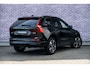 Volvo XC60 T6 335 pk Plug-in hybrid AWD Essential | Trekhaak 2.250 kg | Lederen Bekleding | Extra getint glas | Driver Assist | Climate line | 19" | All Season Banden | Charcoal Hemelbekleding | Park Assist Voor en Achter |