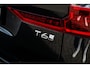 Volvo XC60 T6 335 pk Plug-in hybrid AWD Essential | Trekhaak 2.250 kg | Lederen Bekleding | Extra getint glas | Driver Assist | Climate line | 19" | All Season Banden | Charcoal Hemelbekleding | Park Assist Voor en Achter |