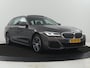 BMW 5-Serie Touring 530e High Executive | SOH 83,0% | M-Sport | Pano.Dak | Camera | Navigatie