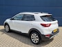 Kia Stonic 1.0 T-GDi MHEV DynamicPlusLine | Stoelverwarming | Navigatie | Parkeercamera | Climate control |