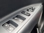 Kia Stonic 1.0 T-GDi MHEV DynamicPlusLine | Stoelverwarming | Navigatie | Parkeercamera | Climate control |