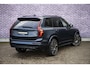 Volvo XC90 2.0 T8 Plug-in hybrid AWD Ultra Black Edition | Black Pack | Bowers & Wilkins Audio | Luchtvering | Adaptieve Cruise Control | Pilot Assist | Massage & Ventilatie | Gelamineerde Zijruiten Rondom | Getint Glas | Zitverlenging | Trekhaak