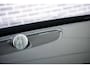 Volvo XC90 2.0 T8 Plug-in hybrid AWD Ultra Black Edition | Black Pack | Bowers & Wilkins Audio | Luchtvering | Adaptieve Cruise Control | Pilot Assist | Massage & Ventilatie | Gelamineerde Zijruiten Rondom | Getint Glas | Zitverlenging | Trekhaak
