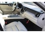Volvo XC60 2.0 Recharge T6 AWD R-Design WIT LEER / PANORAMADAK