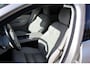 Volvo XC60 2.0 Recharge T6 AWD R-Design WIT LEER / PANORAMADAK