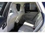 Volvo XC60 2.0 Recharge T6 AWD R-Design WIT LEER / PANORAMADAK
