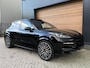 Porsche Cayenne 3.0 E-Hybrid Black Edition MASSAGE|PASSENGER-DISPLAY|SPORTUITLAAT|TREKHAAK|PANO|BOSE
