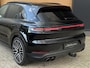 Porsche Cayenne 3.0 E-Hybrid Black Edition MASSAGE|PASSENGER-DISPLAY|SPORTUITLAAT|TREKHAAK|PANO|BOSE