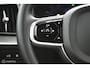 Volvo XC60 2.0 T6 Plug-in hybrid AWD Plus Dark | Trekhaak | Pano | SOH 96.3 | 360cam | Adapt. Cruise