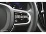 Volvo XC60 2.0 T6 Plug-in hybrid AWD Plus Dark | Trekhaak | Pano | SOH 96.3 | 360cam | Adapt. Cruise