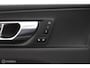 Volvo XC60 2.0 T6 Plug-in hybrid AWD Plus Dark | Trekhaak | Pano | SOH 96.3 | 360cam | Adapt. Cruise