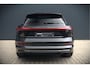 Audi E-tron e-tron 50 quattro Launch edition Black 71 kWh | Black Edition | Panoramadak | Memory Seat | Luchtvering | Adaptive Cruise Control | Keyless | Matrix LED | Trekhaak | Stoelverwarming | NAP | SOH 94,39%