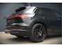 Audi E-tron e-tron 50 quattro Launch edition Black 71 kWh | Black Edition | Panoramadak | Memory Seat | Luchtvering | Adaptive Cruise Control | Keyless | Matrix LED | Trekhaak | Stoelverwarming | NAP | SOH 94,39%
