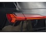 Audi E-tron e-tron 50 quattro Launch edition Black 71 kWh | Black Edition | Panoramadak | Memory Seat | Luchtvering | Adaptive Cruise Control | Keyless | Matrix LED | Trekhaak | Stoelverwarming | NAP | SOH 94,39%