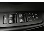 Volvo V40 Cross Country 1.5 T3 Dynamic Edition (PANORAMADAK, STOELVERWARMING, CAMERA, NAVIGATIE, PARKEERSENSOREN)
