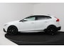 Volvo V40 Cross Country 1.5 T3 Dynamic Edition (PANORAMADAK, STOELVERWARMING, CAMERA, NAVIGATIE, PARKEERSENSOREN)