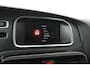 Volvo V40 Cross Country 1.5 T3 Dynamic Edition (PANORAMADAK, STOELVERWARMING, CAMERA, NAVIGATIE, PARKEERSENSOREN)
