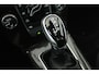Volvo V40 Cross Country 1.5 T3 Dynamic Edition (PANORAMADAK, STOELVERWARMING, CAMERA, NAVIGATIE, PARKEERSENSOREN)