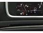 Volvo V40 Cross Country 1.5 T3 Dynamic Edition (PANORAMADAK, STOELVERWARMING, CAMERA, NAVIGATIE, PARKEERSENSOREN)