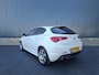 Alfa Romeo Giulietta 1.4 T Distinctive | Schuifkanteldak | Goed onderhouden | Half lederen bekleding | Cruise control |
