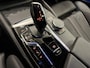 BMW 5-Serie Touring 530e xDrive High exe PANO/TREKHAAK/H&K/LASER/360CAMERA/HEAD-UP/ACC/LEER-SPORT/SFEER/DRIVING ASS. PRO/M-SPORTSTUUR/KEYLESS/DONKERE-HEMEL/VOLLEDIG BMW DEALER HISTORIE/ABSOLUTE NIEUWSTAAT