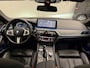 BMW 5-Serie Touring 530e xDrive High exe PANO/TREKHAAK/H&K/LASER/360CAMERA/HEAD-UP/ACC/LEER-SPORT/SFEER/DRIVING ASS. PRO/M-SPORTSTUUR/KEYLESS/DONKERE-HEMEL/VOLLEDIG BMW DEALER HISTORIE/ABSOLUTE NIEUWSTAAT