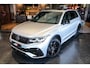 Volkswagen Tiguan 1.4 TSI eHybrid, 245 PK, Facelift, R/Line/In/Exterieur, Pano/Dak, Matrix/LED, Camera, Plug/In, Navigatie, 2022!!