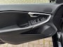 Volvo V40 2.0 T4 R-Design / Panoramadak / Vol leder
