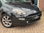 Fiat Punto Evo 0.9 TwinAir Lounge 2017 ZWART AIRCO APK NAP!
