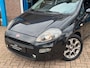 Fiat Punto Evo 0.9 TwinAir Lounge 2017 ZWART AIRCO APK NAP!
