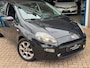 Fiat Punto Evo 0.9 TwinAir Lounge 2017 ZWART AIRCO APK NAP!