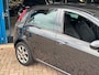 Fiat Punto Evo 0.9 TwinAir Lounge 2017 ZWART AIRCO APK NAP!