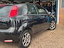 Fiat Punto Evo 0.9 TwinAir Lounge 2017 ZWART AIRCO APK NAP!