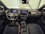 Volkswagen T-Roc TSI 110PK R-LINE BUSINESS CAMERA/MASSAGE/IQ.LIGHT