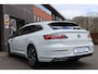 Volkswagen Arteon Shooting Brake 1.4 TSI eHybrid R-Line Pano/IQ.Light/360/Navi Pro/Head-up/Keyless/Elek. lederen R Sportstoelen/DCC/ACC/Virtual Cockpit/Trekhaak wegkl.