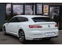 Volkswagen Arteon Shooting Brake 1.4 TSI eHybrid R-Line Pano/IQ.Light/360/Navi Pro/Head-up/Keyless/Elek. lederen R Sportstoelen/DCC/ACC/Virtual Cockpit/Trekhaak wegkl.